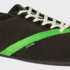 Platta sneakers i grosgrain, sammet, getskinn och lammskinn Platta sneakers i grosgrain, sammet, getskinn och lammskinn
