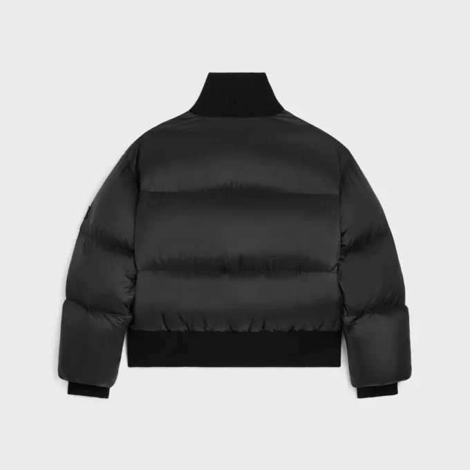 Pufferjacka i lätt nylon Pufferjacka i lätt nylon