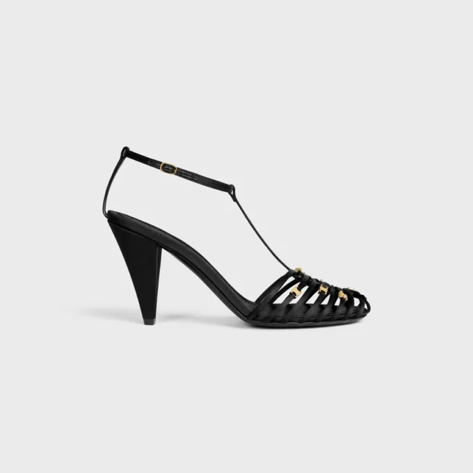 Sandaler med burklack i satin