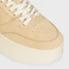 Sneakers med blockklack i mocka och kalvskinn Sneakers med blockklack i mocka och kalvskinn