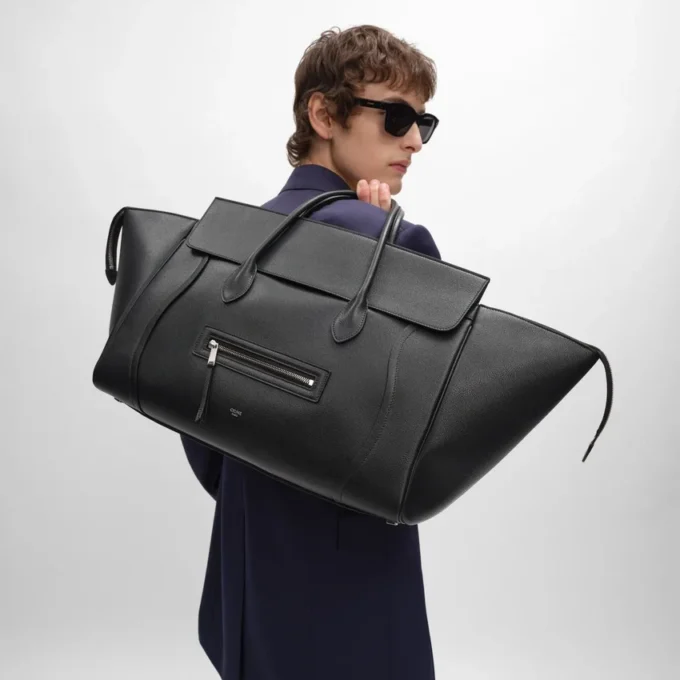 Stor luggage i kornat kalvskinn Stor luggage i kornat kalvskinn