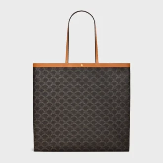 Stor platt shopper i Triomphe Canvas