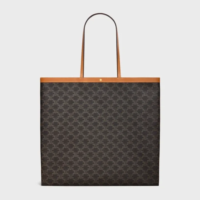 Stor platt shopper i Triomphe Canvas