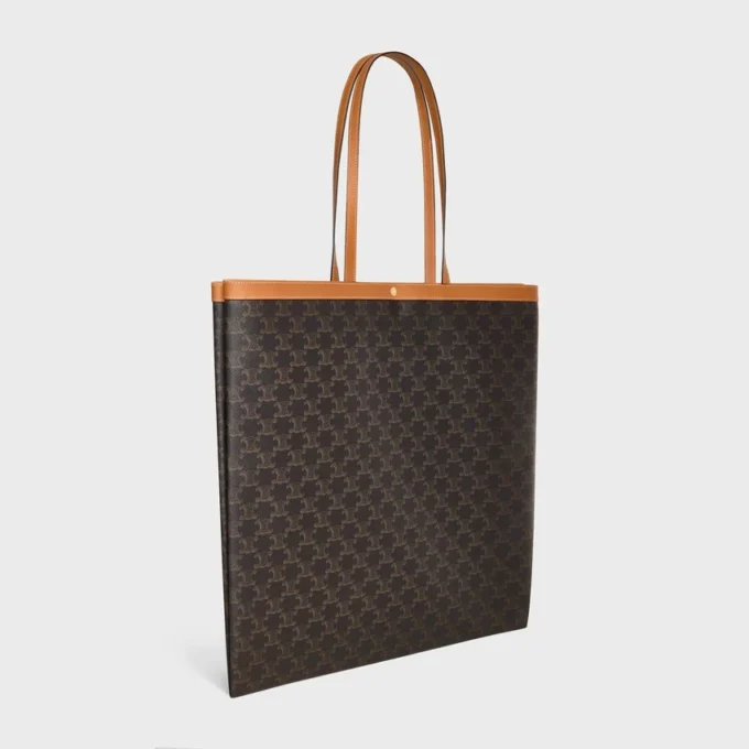 Stor platt shopper i Triomphe Canvas