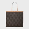 Stor platt shopper i Triomphe Canvas