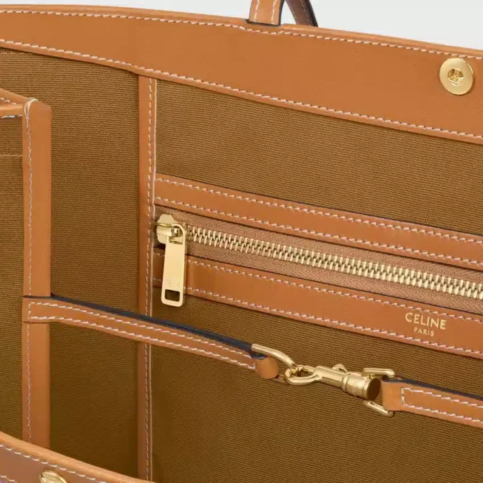 Stor platt shopper i Triomphe Canvas