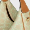 Teen Celine Lulu i Triomphe Canvas