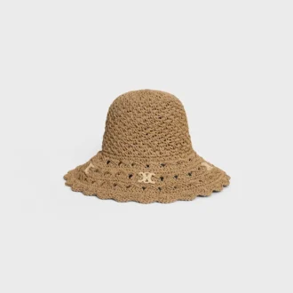 Triomphe-hatt i genombrutet raffia